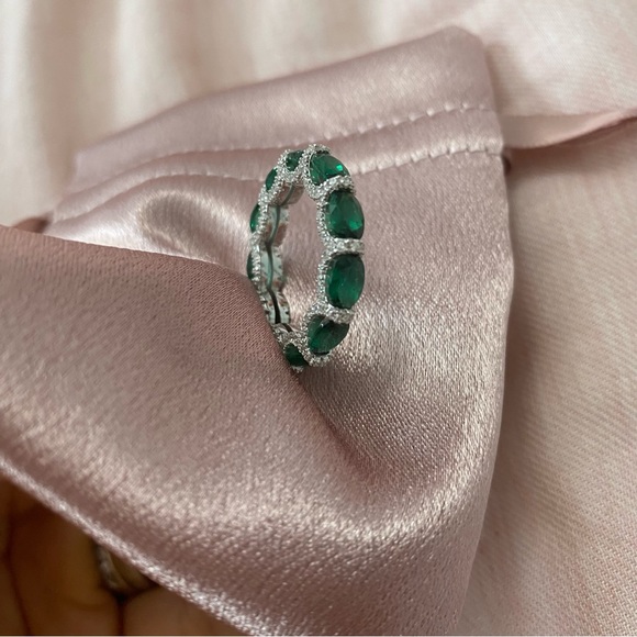 Sterling Silver Emerald Green Oval Gemstone Ring with Halo - Picture 9 of 9